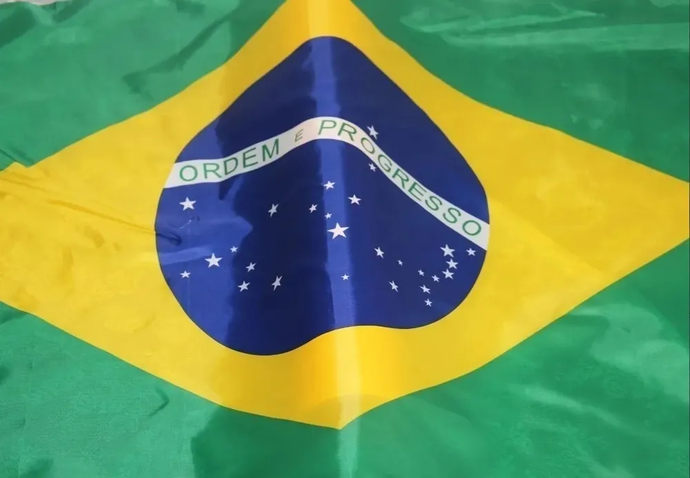 bandeira-do-brsil-compra-poliester-pequena-barata-costurada-torcida-do-brasil